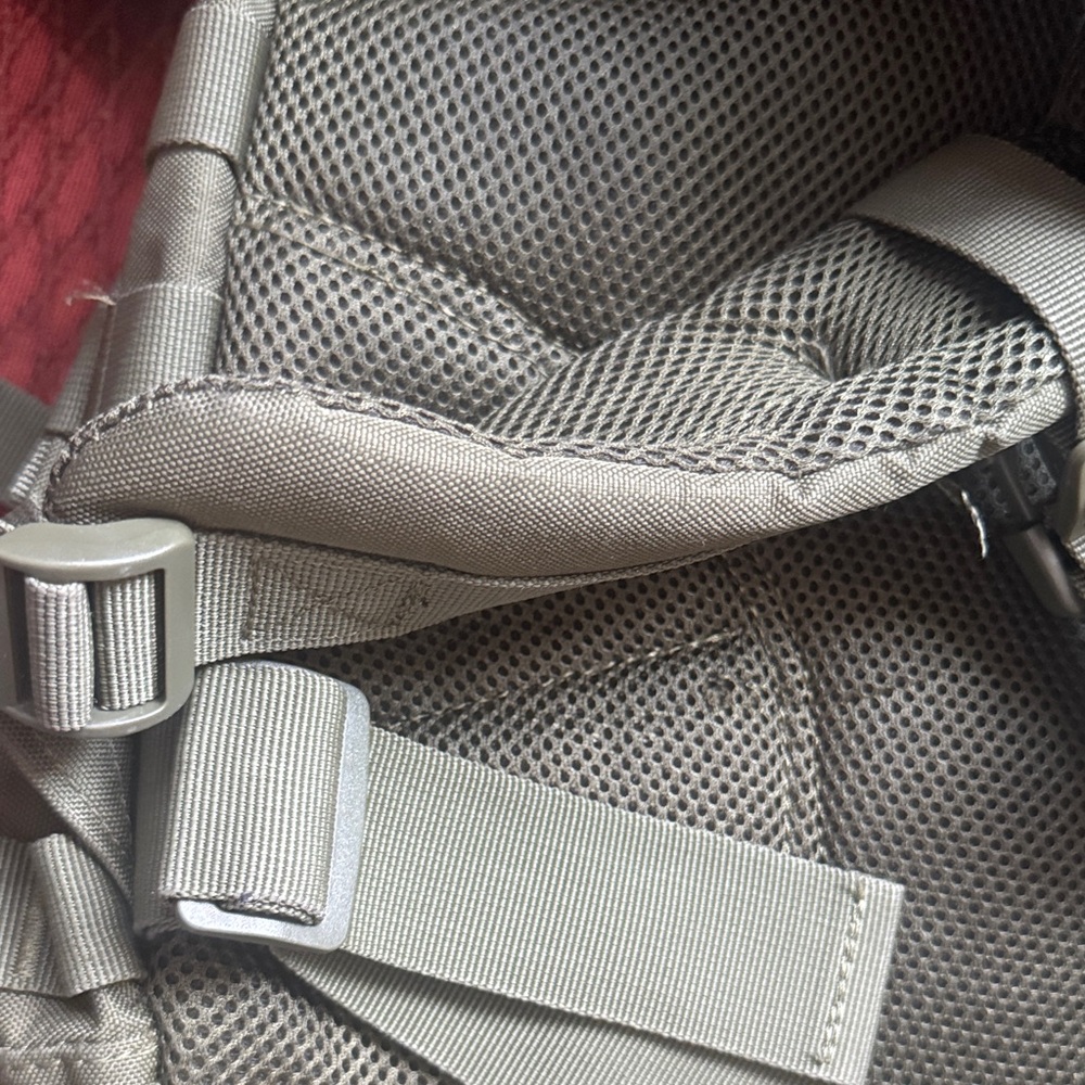 U.S. Army Olive Tactical Backpack - Picture 10 of 11